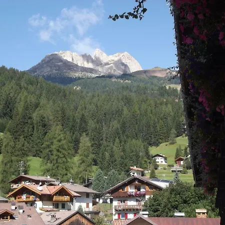Park Avisio Hotell Soraga